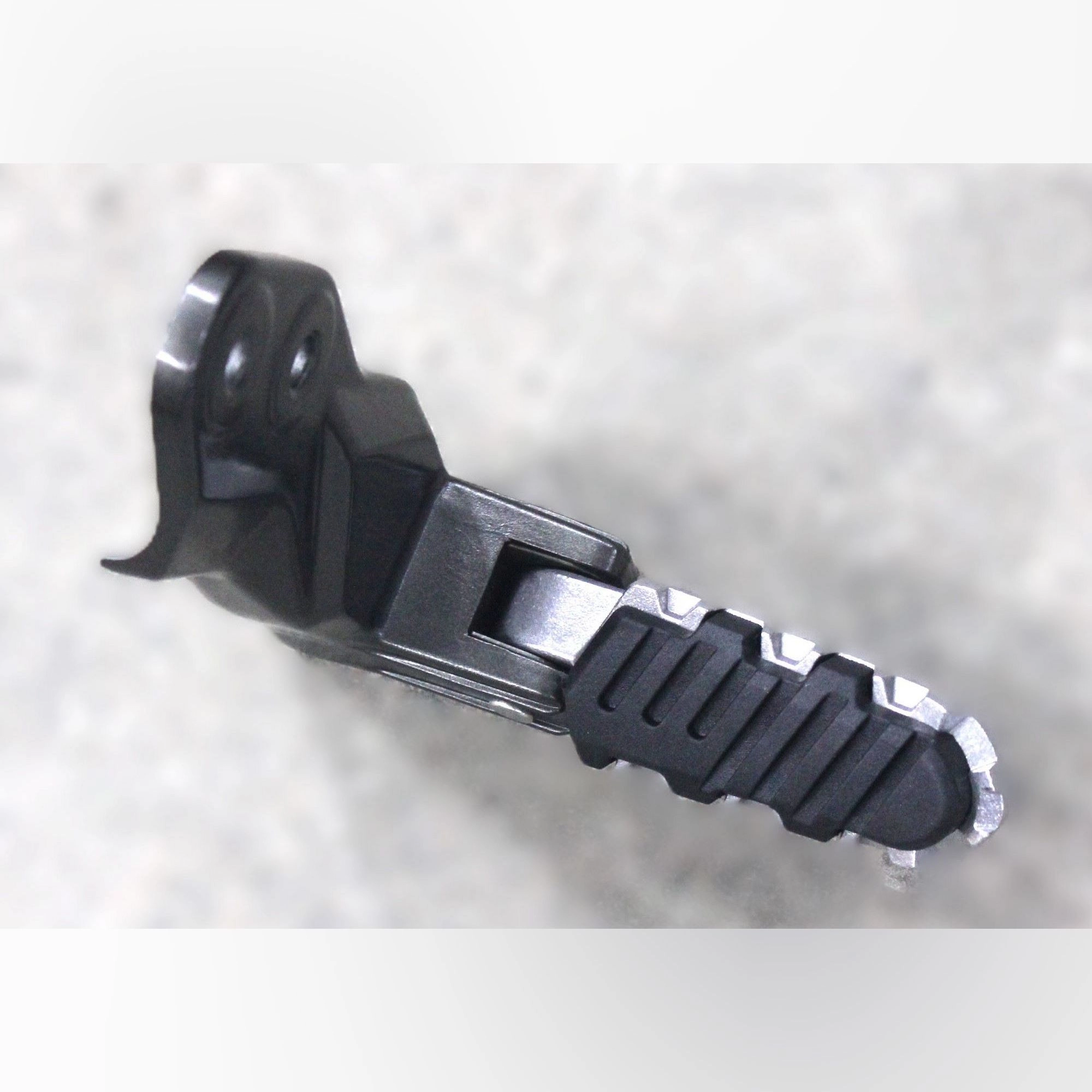 ARORA SHARK 125 ÖN SAĞ BASAMAK KOMPLE #SHARK 125-099